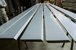 Крашенный планкен из сосны