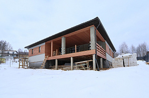 Северная сосна + премиальное масло Renner M300: идеальный дуэт для фасада, который сохранит цвет и форму даже в петербургском климате