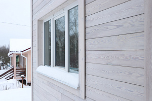 Современный каркасный дом с эксплуатируемой кровлей у Озера Врево