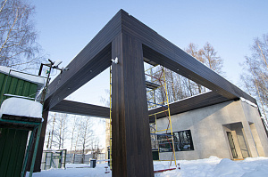 От индустриальной арки до дизайнерского акцента: как мы превратили обычную металлоконструкцию в объект гордости владельца