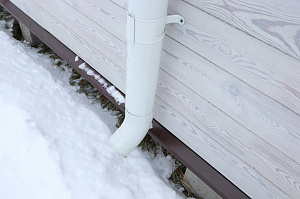 Современный каркасный дом с эксплуатируемой кровлей у Озера Врево