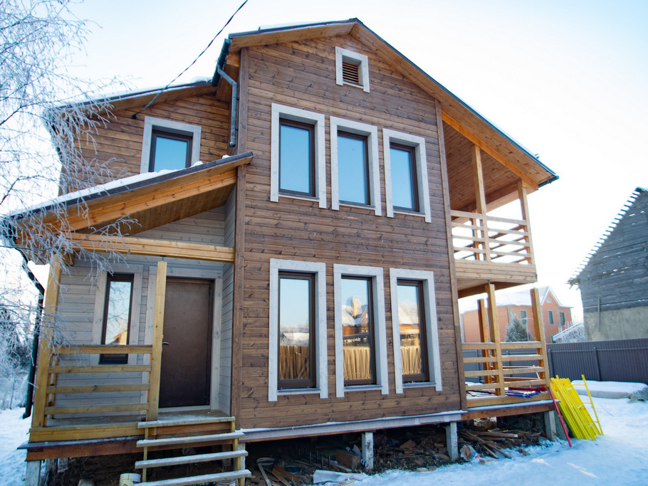 Доступный материал с премиальным результатом: как мы создали идеальный фасад из сосны, который не стыдно показать соседям