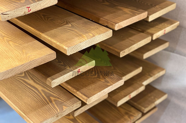 Террасная доска из лиственницы: как выбрать сорт, профиль и собрать террасу без проблем