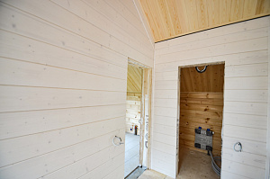 отделка стен вагонкой из кедра