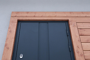 Северная сосна + премиальное масло Renner M300: идеальный дуэт для фасада, который сохранит цвет и форму даже в петербургском климате