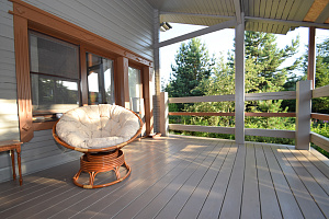 Финская надежность и русское брусовое зодчество: реставрация дома в Никольском краской Tikkurila Vinha