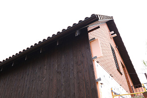 Вентилируемый фасад, свайно-винтовой фундамент террасы и новая кровля: почему этот проект в Белладжио прослужит десятилетиями