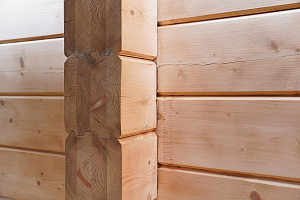 Реставрация и комплексная защита фасада двухэтажной бани в Верховский