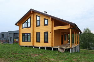 Покраска фасада и архитектурных элементов дома в КП "Ла-Манш"