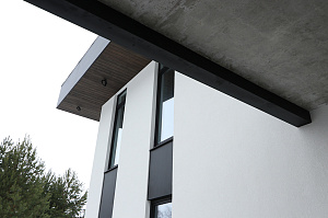 Комбинированный фасад от Лесобиржа-Спб: гармония стиля и долговечности в 