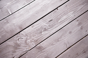 Элегантное обновление деревянных построек в Луговом: профессиональная покраска и защита от Лесобиржи-Спб