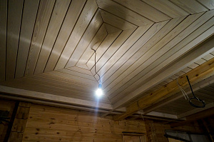 Потолки в деревянном доме