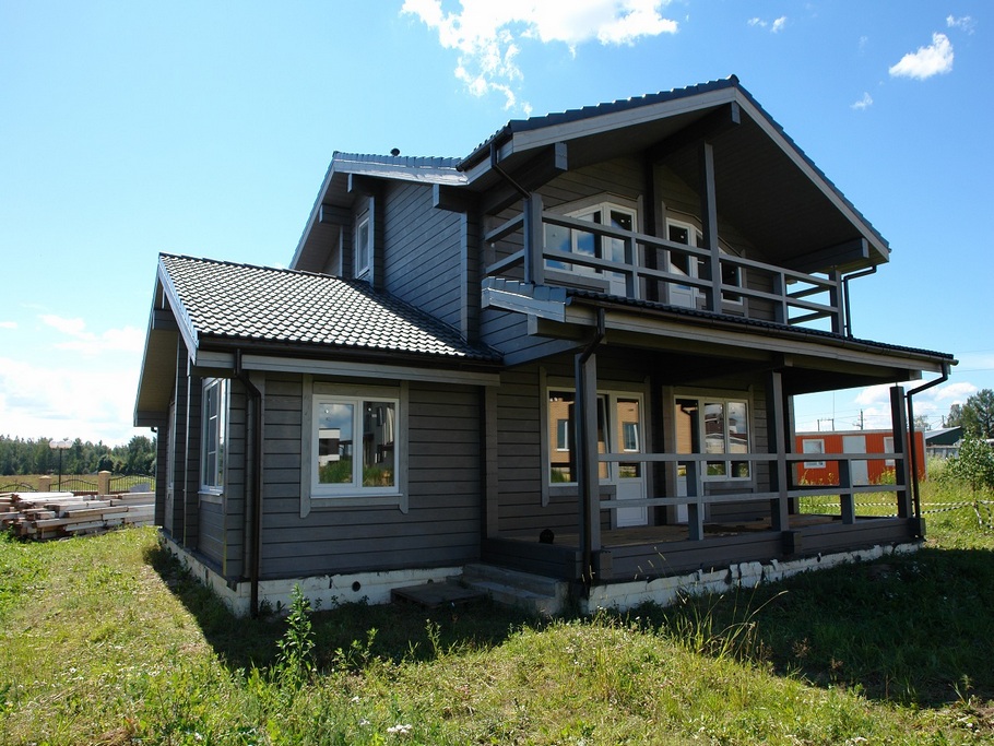 От ворсистой поверхности до благородного глянца: как многоступенчатая шлифовка и масло Renner преобразили дом