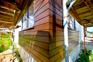 планкен из лиственницы покрашенный цехе