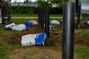 столбы металлические