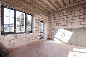 Преображение газобетонного дома: Фальцевая кровля и клинкерный фасад в КП 