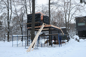 Уникальные всесезонные домики на дереве в LESO Парке