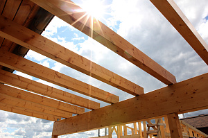 покраска деревянного дома