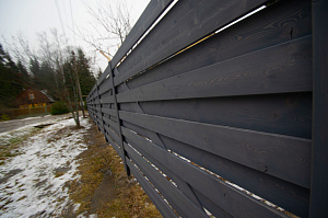 состаренный забор