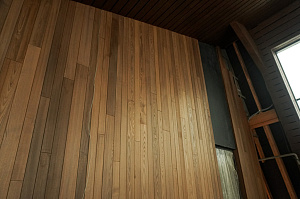 монтаж дерева на фасаде