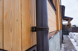 отделка фасада бруса планкеном