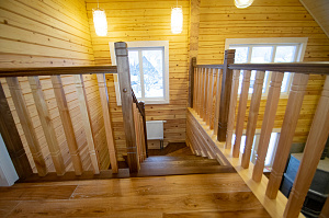 лестница с перилами