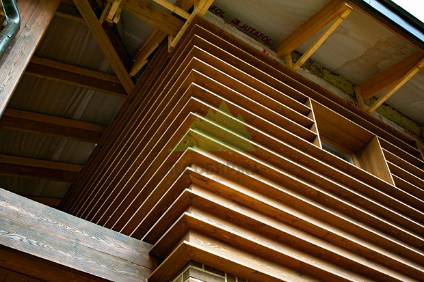 Дома, обшитые планкеном: фото фасадов, которые не посерели за 3 сезона в СПб