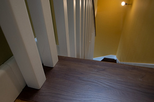 ступеньки из ясеня