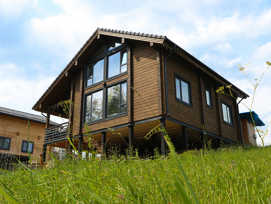 253 м² безупречного фасада под ключ для элитного поселка в Подмосковье