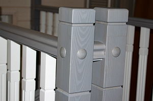 столбы для лестницы