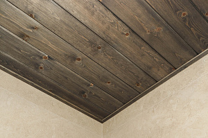 Не просто отделка, а инвестиция в качественный отдых: скошенный планкен из лиственницы и имитация бруса из кедра для зон с разной нагрузкой