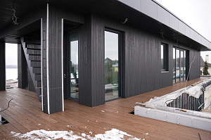 Терраса из термоясеня на эксплуатируемой кровле