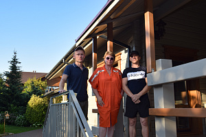 Финская надежность и русское брусовое зодчество: реставрация дома в Никольском краской Tikkurila Vinha