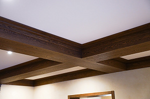 Фальшбалки из МДФ шпон дуба: Мастерство и Стиль для загородного дома в Михайловской горке