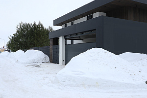 Комбинированный фасад от Лесобиржа-Спб: гармония стиля и долговечности в 