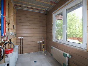 Внутренняя гармония: безупречная покраска брусового дома лазурью Renner в ДНП Деревенька от Лесобиржа-Спб