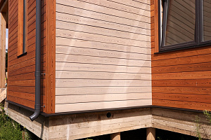 Петергоффские аллеи требуют статуса: как термолиственница преобразила каркасный дом в элитном посёлке