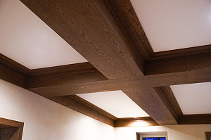 Фальшбалки из МДФ шпон дуба: Мастерство и Стиль для загородного дома в Михайловской горке