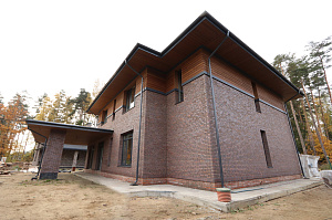 Миллиметры решают: выравнивание, подсистема, скрытый крепёж — идеальный фасад