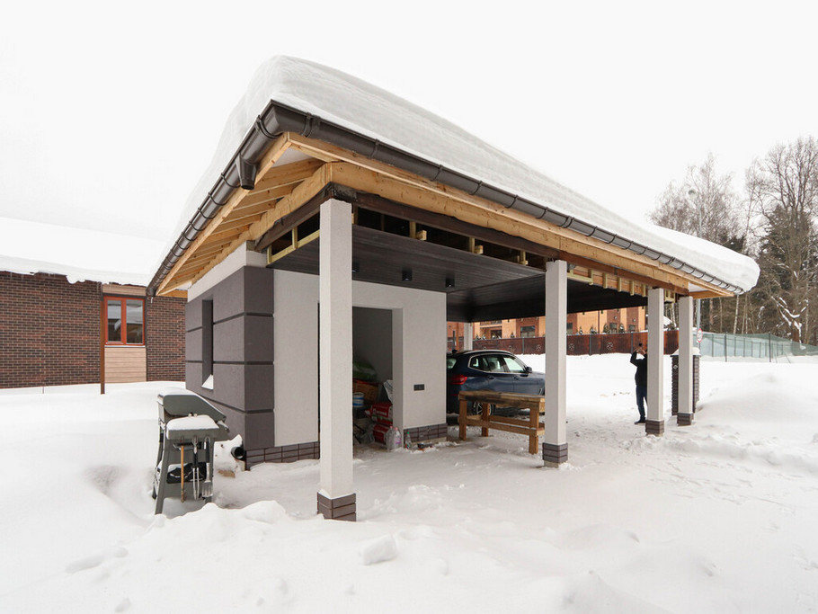 Не просто отделка, а инвестиция в качественный отдых: скошенный планкен из лиственницы и имитация бруса из кедра для зон с разной нагрузкой