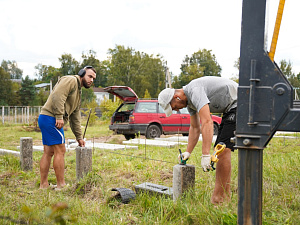 Надежный свайный фундамент с обвязкой для будущего дома в Тай-Лэнд