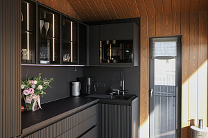 Имитация бруса из ангарской сосны с покраской лазурью Nordik Sauna от "Финкраски"