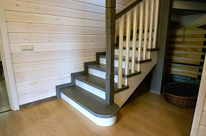 лестница из мебельного щита