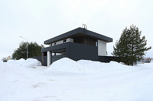 Комбинированный фасад от Лесобиржа-Спб: гармония стиля и долговечности в 