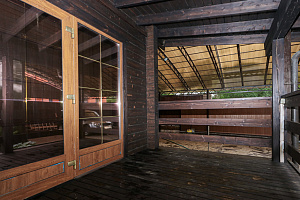 Преображение бани и террасы: защита и эстетика на реке Кобона