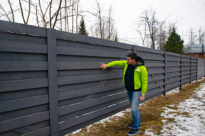 забор с электрикой