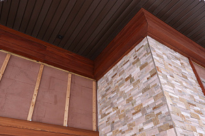 Не просто дом, а заявление: сочетание природного дерева и холодного мрамора в проекте, который выделит вас среди соседей