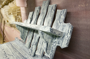 брашированная настенная вешалка