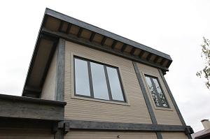 Масштабная реконструкция загородного дома: термоясень, фахверк с историей и идеальная геометрия каждого элемента