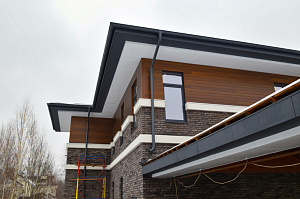 планкен из лиственницы на фасаде